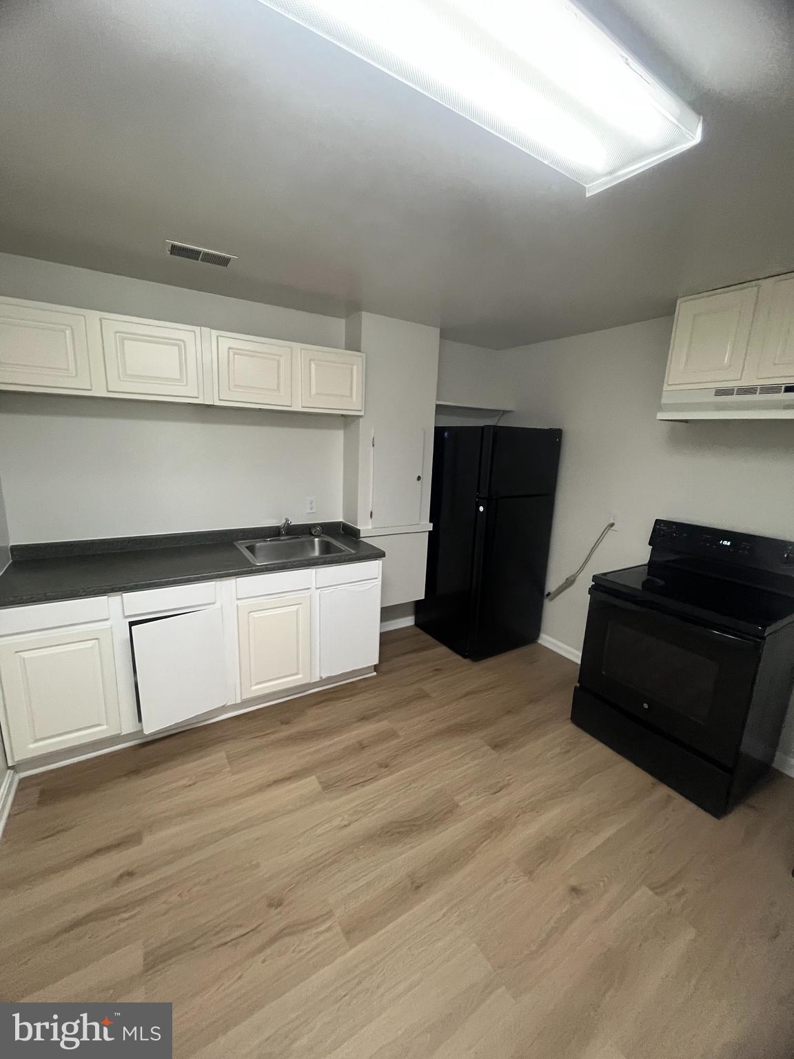 BLACKBURN VILLAGE - Residential Lease