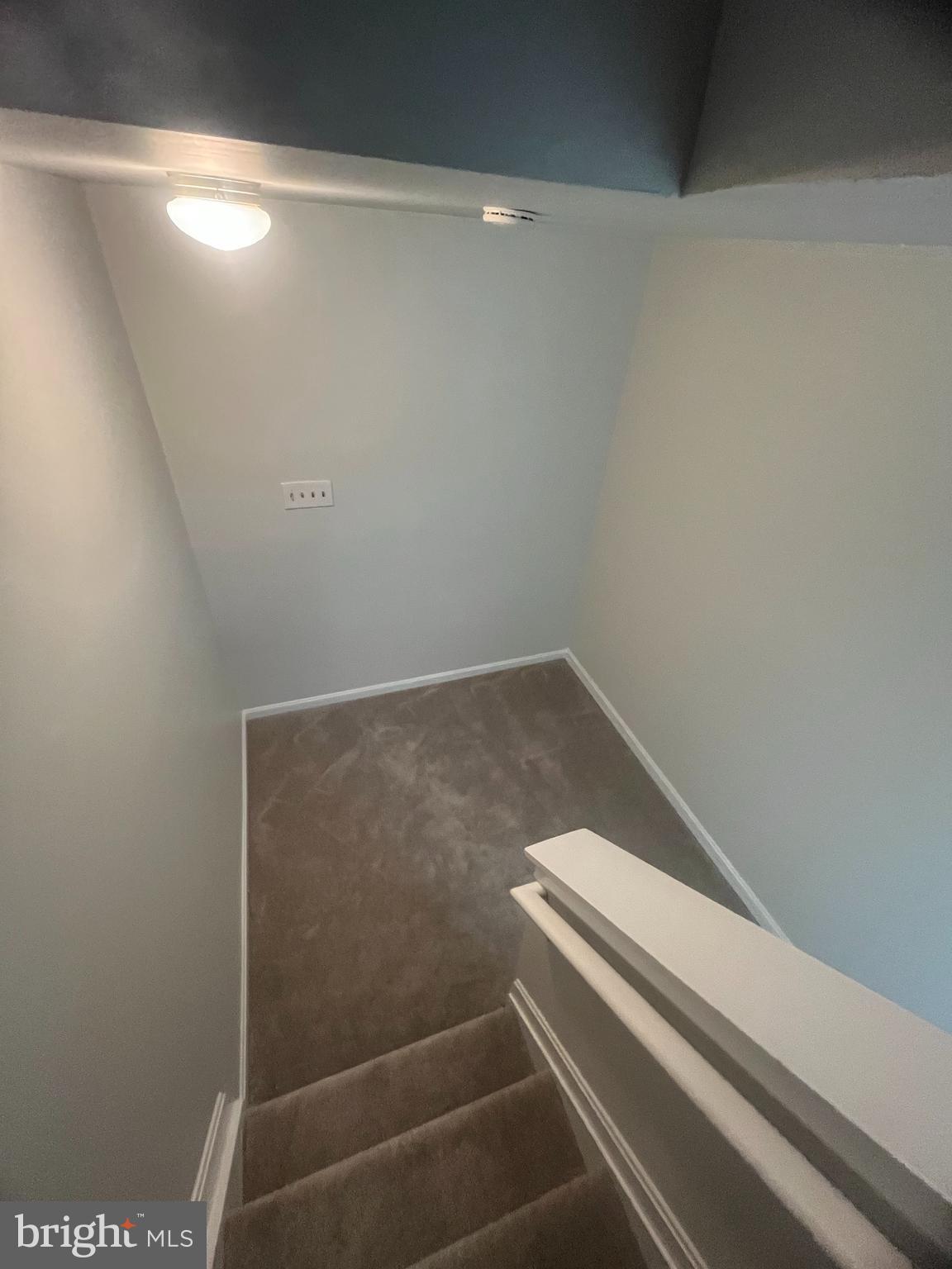 BLACKBURN VILLAGE - Residential Lease