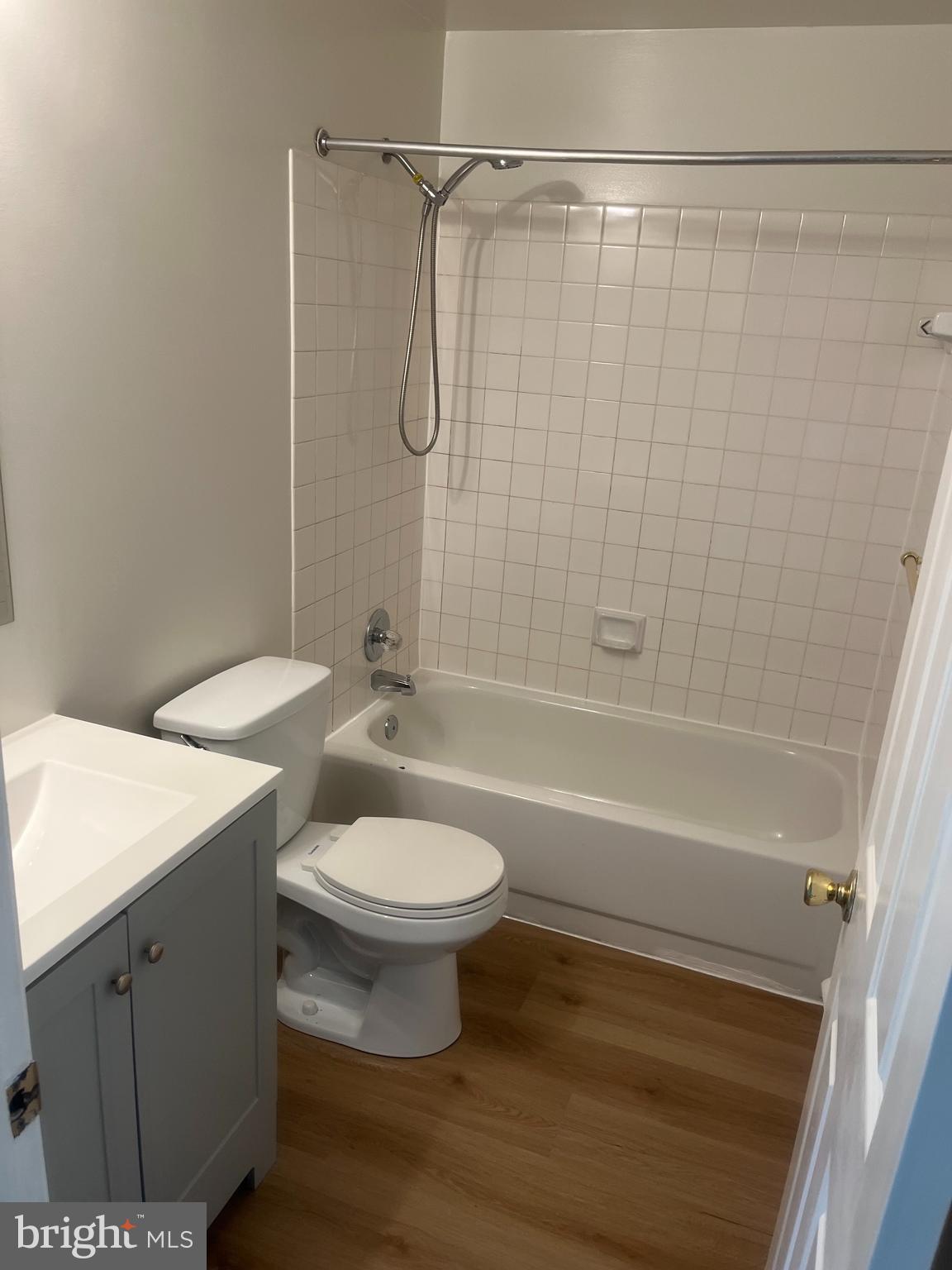 BLACKBURN VILLAGE - Residential Lease