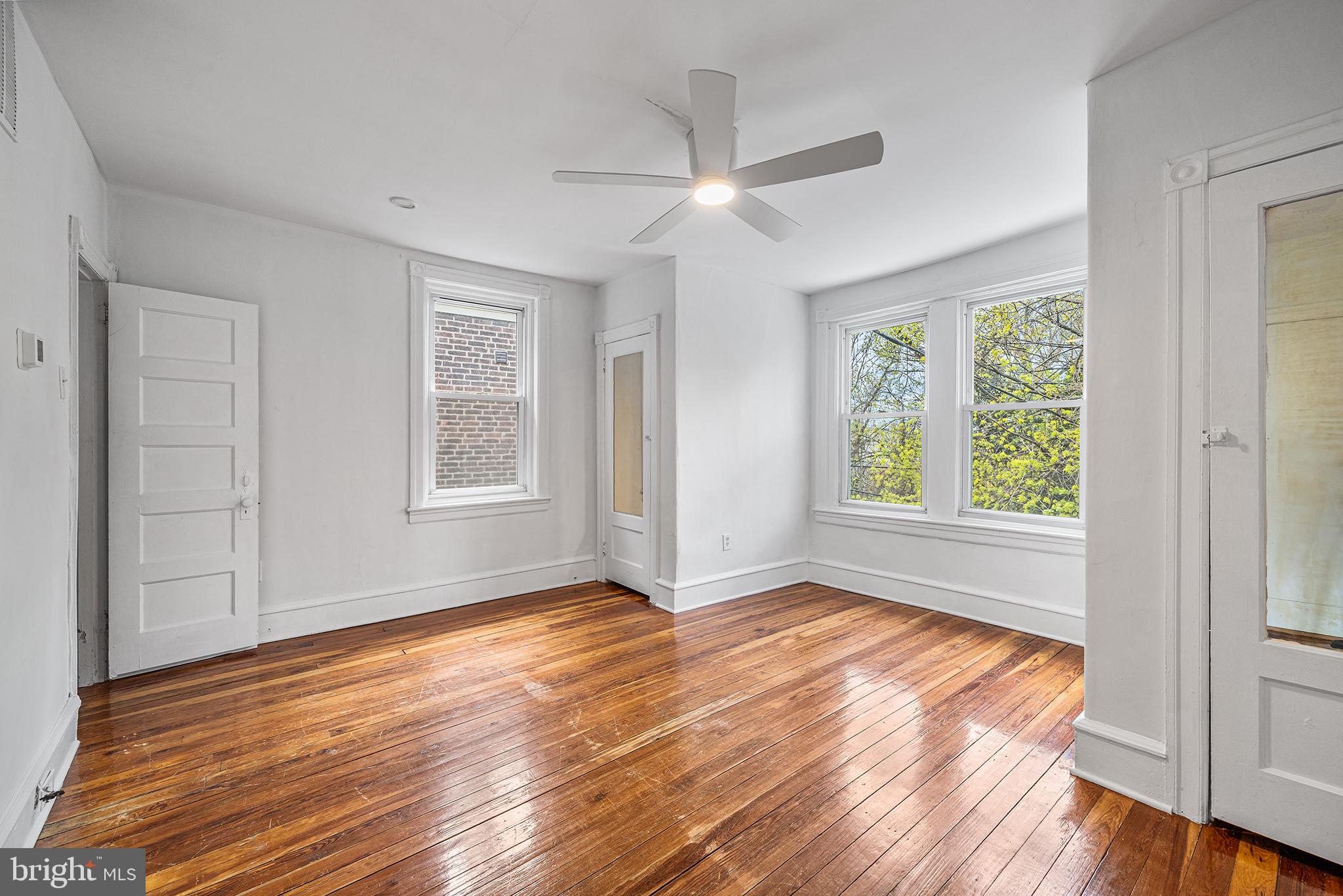 ROXBOROUGH - Residential Lease