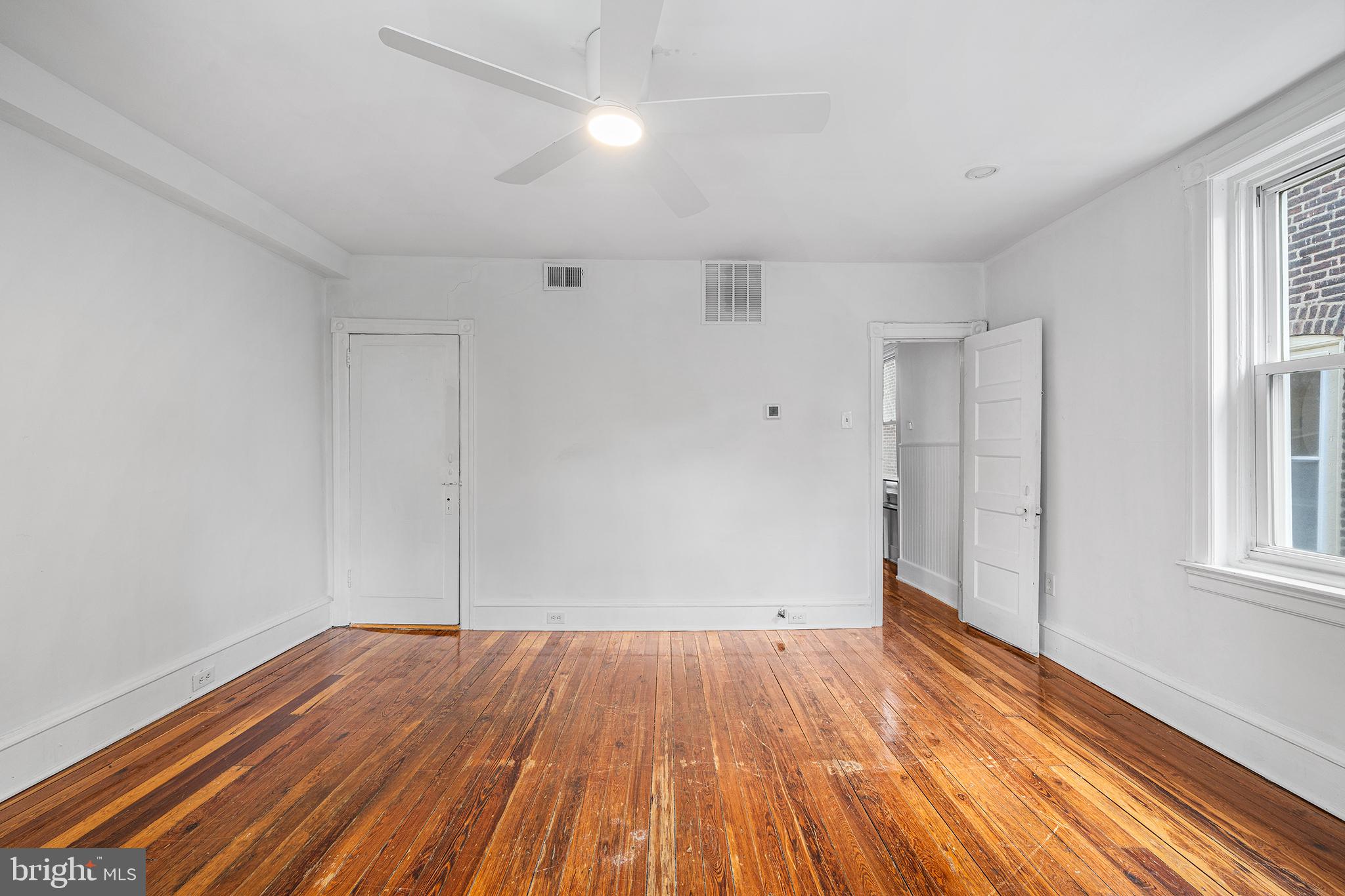 ROXBOROUGH - Residential Lease