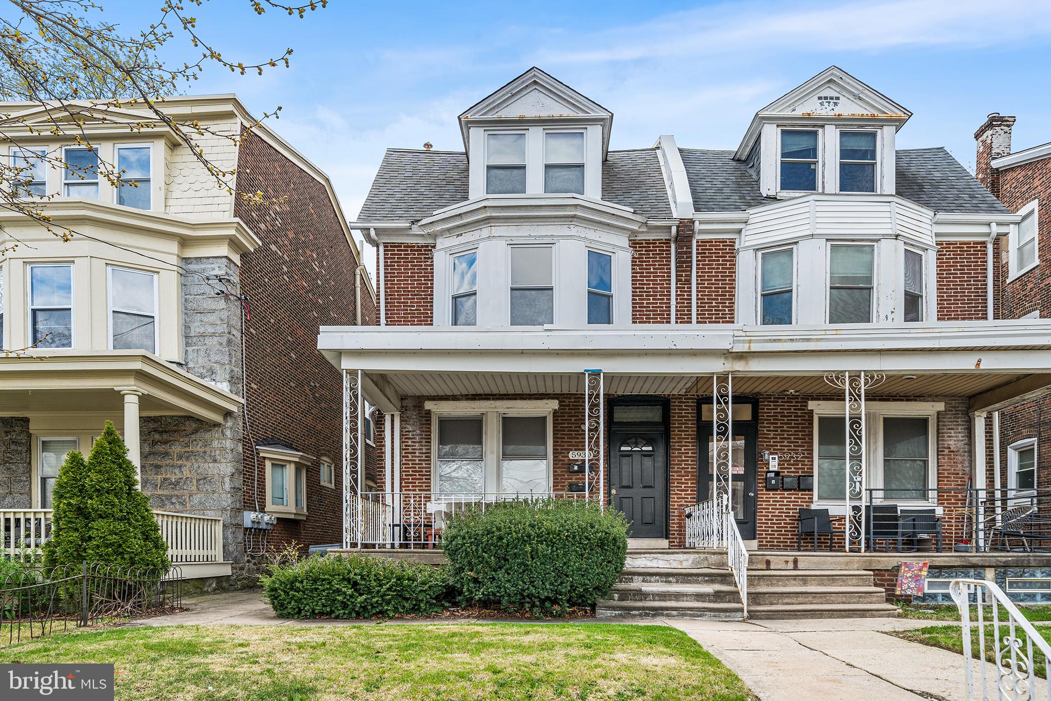 ROXBOROUGH - Residential Lease