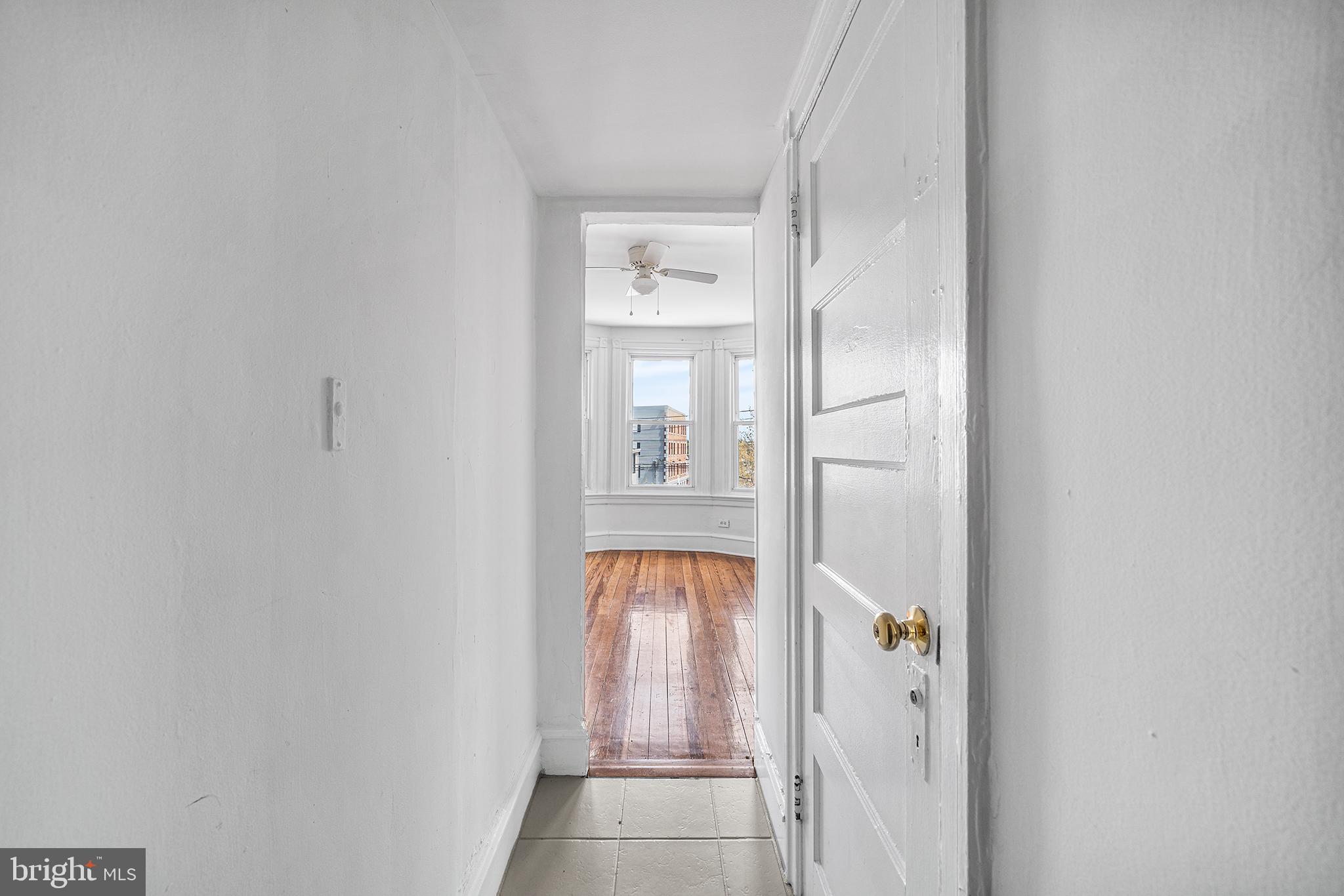 ROXBOROUGH - Residential Lease