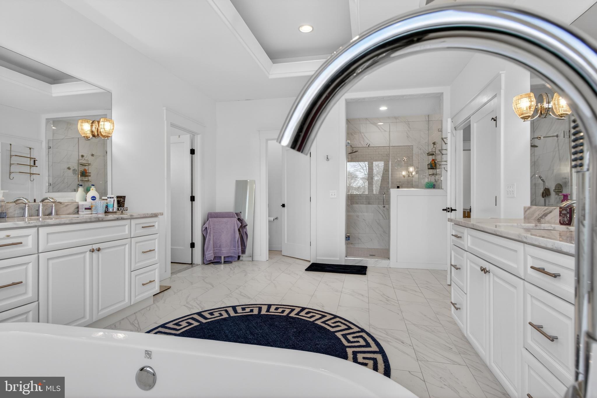 HYBLA VALLEY FARMS - Residential