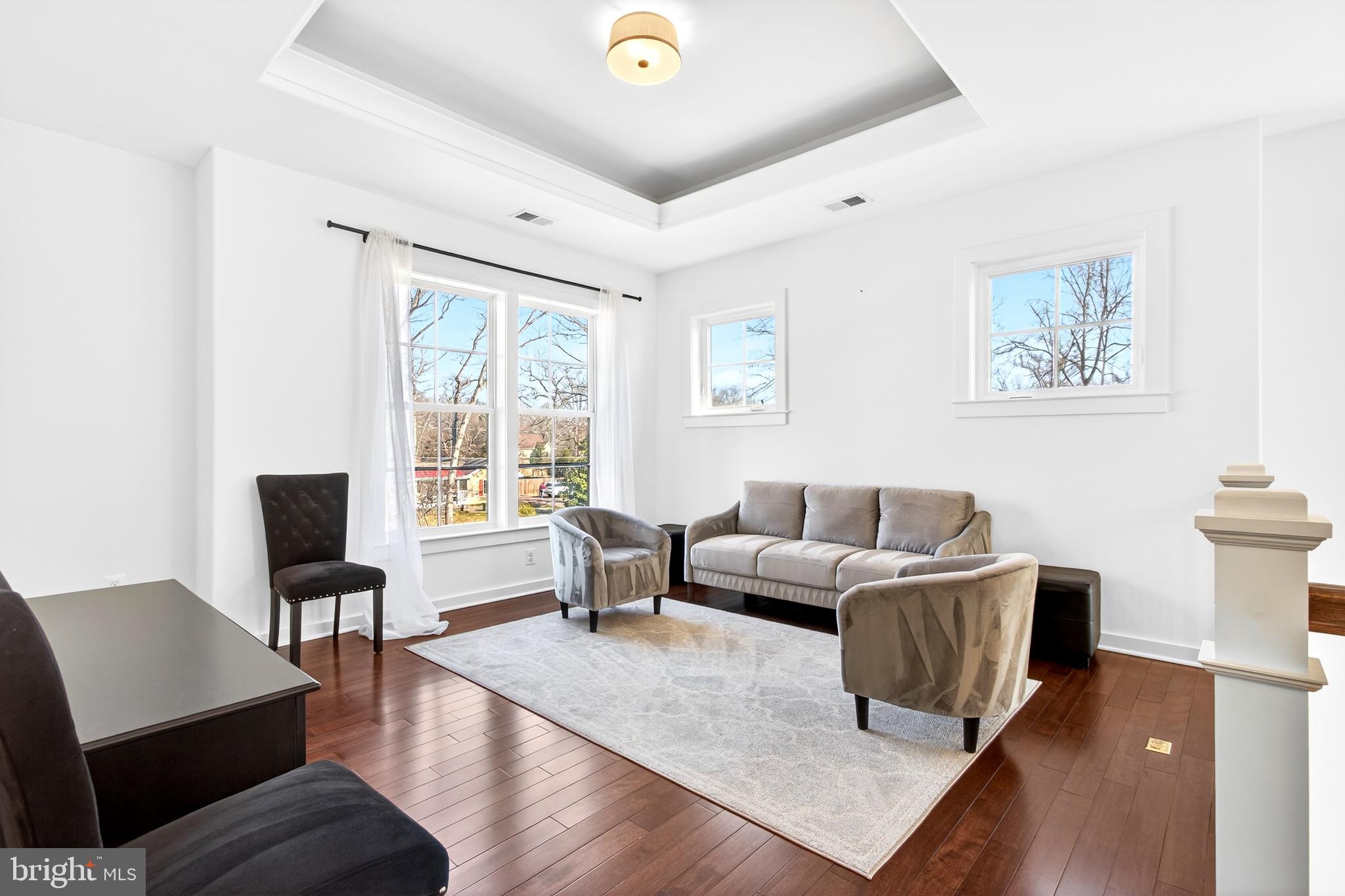 HYBLA VALLEY FARMS - Residential