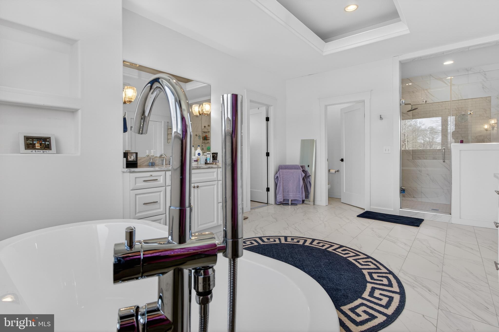 HYBLA VALLEY FARMS - Residential