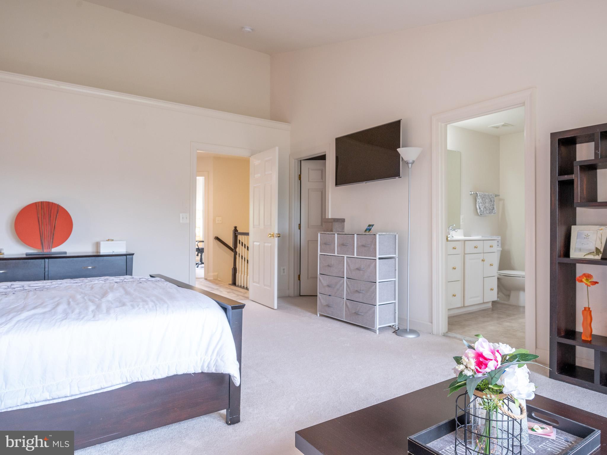 LORTON STATION SOUTH - Residential