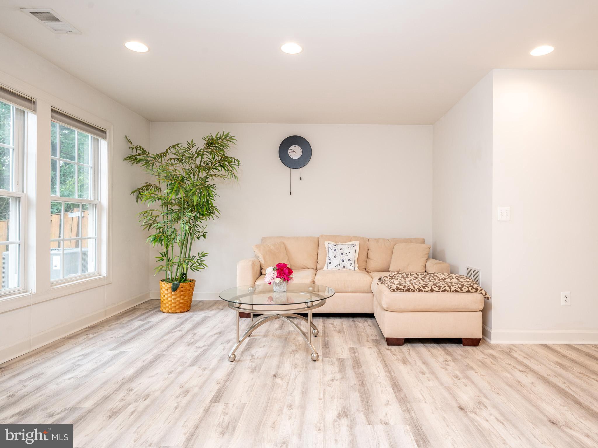 LORTON STATION SOUTH - Residential