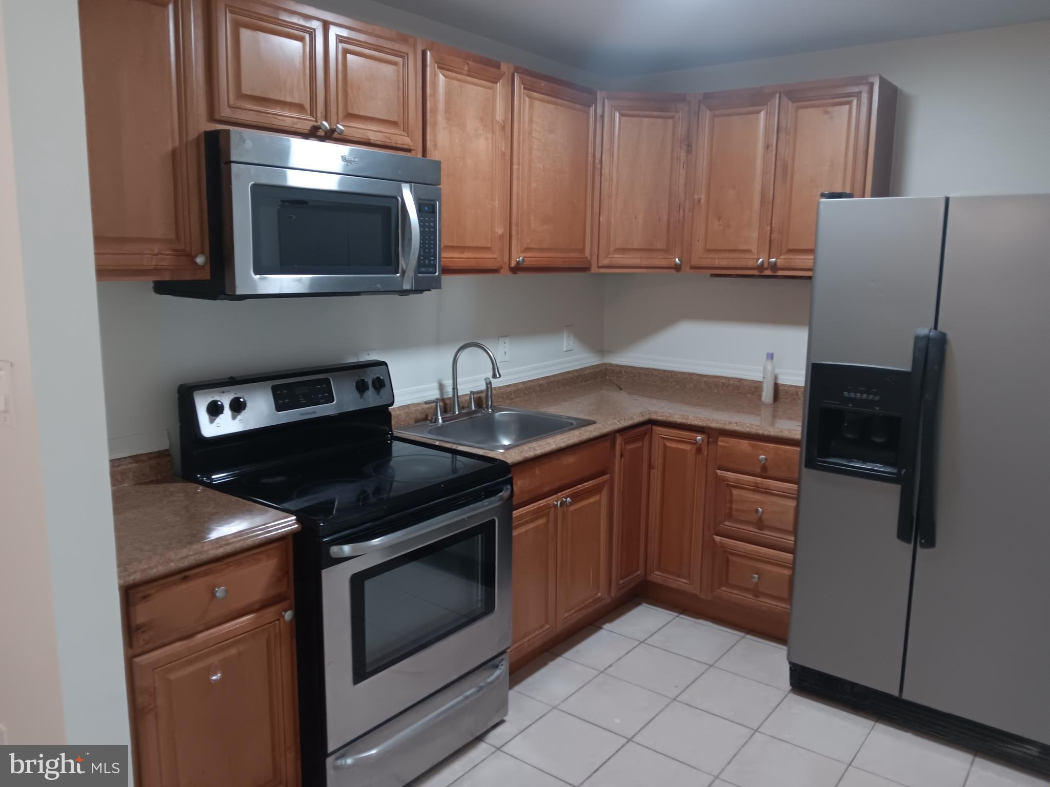 GREENFIELD FARM - Residential Lease