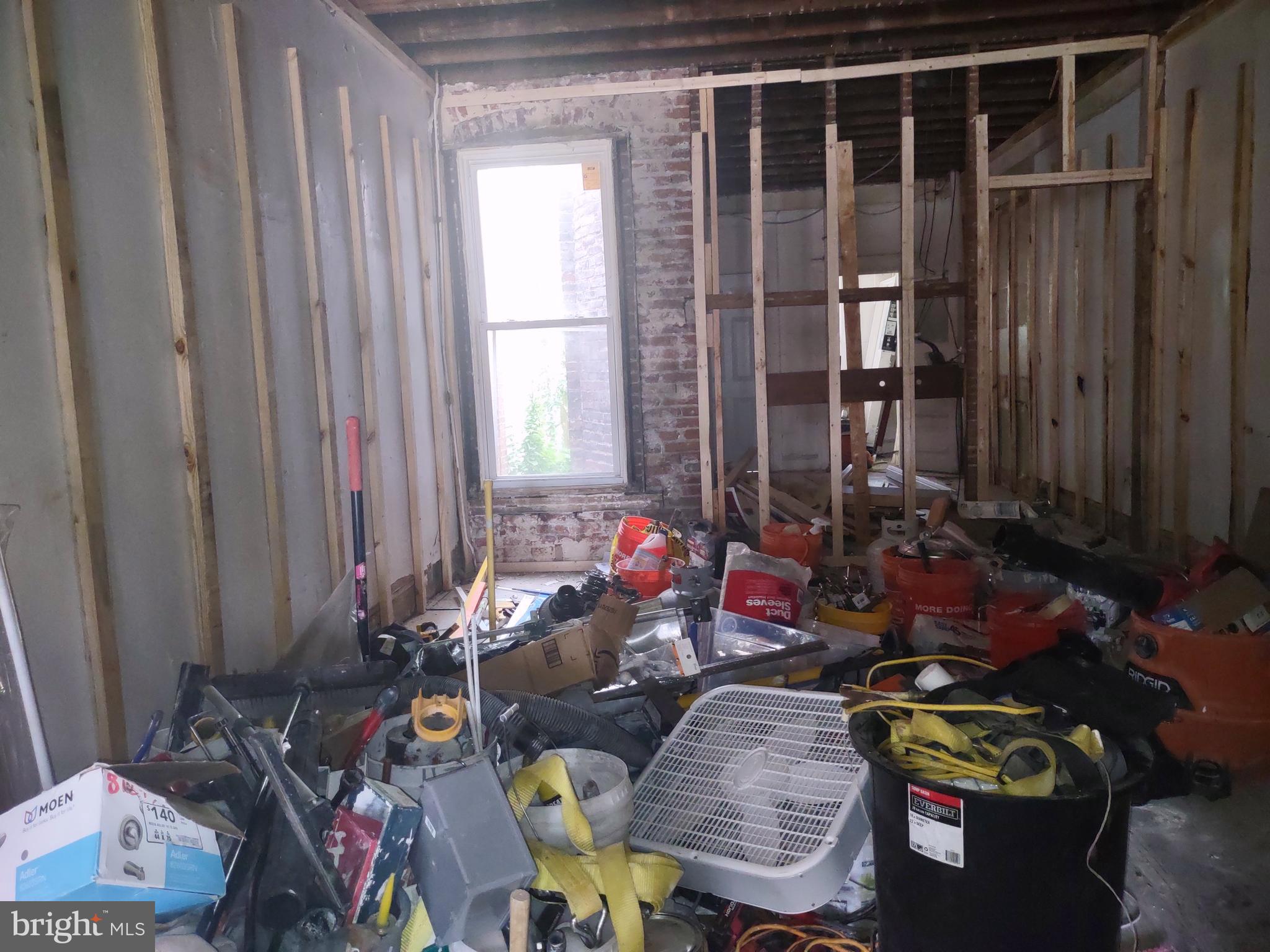 WINCHESTER - Residential