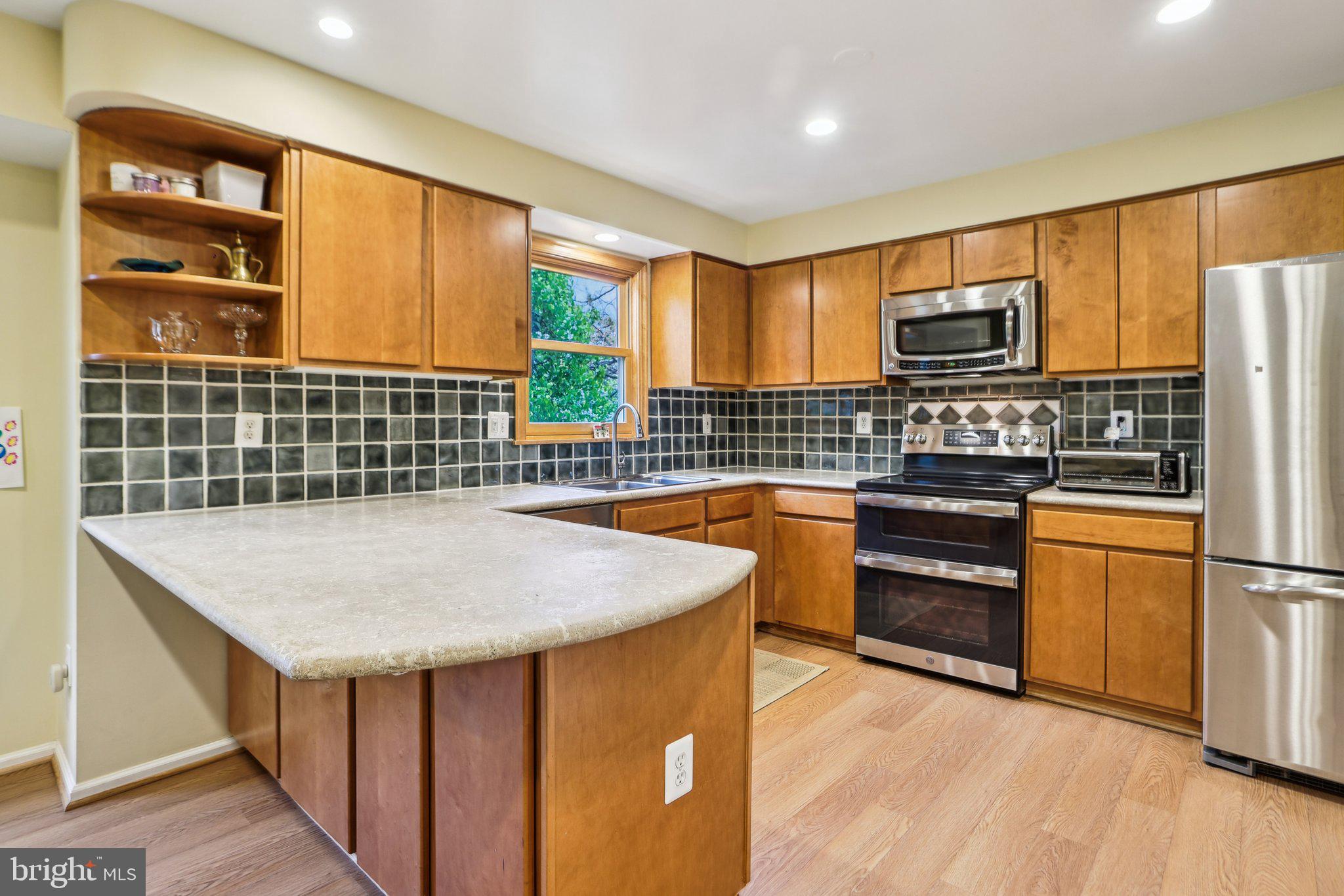 407 COUNCIL DRIVE NE