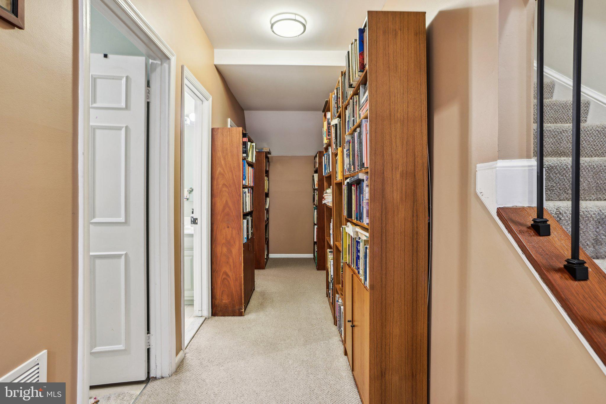 COUNCIL SQUARE - Residential