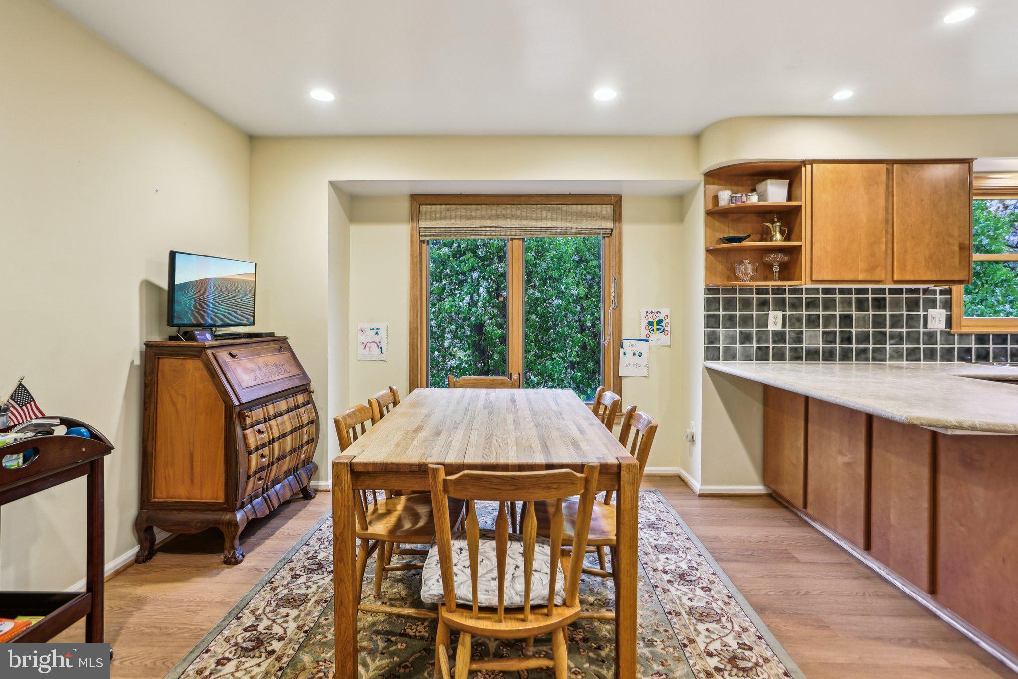 COUNCIL SQUARE - Residential