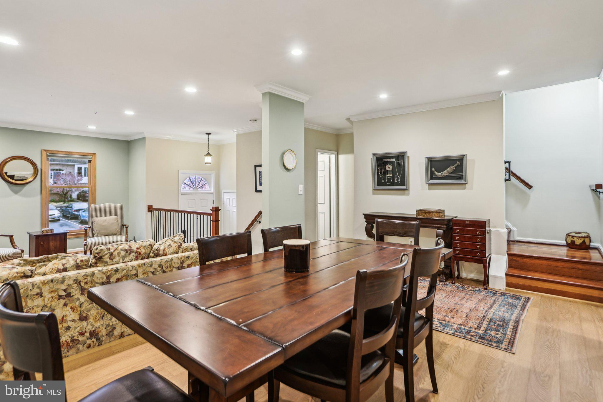 COUNCIL SQUARE - Residential