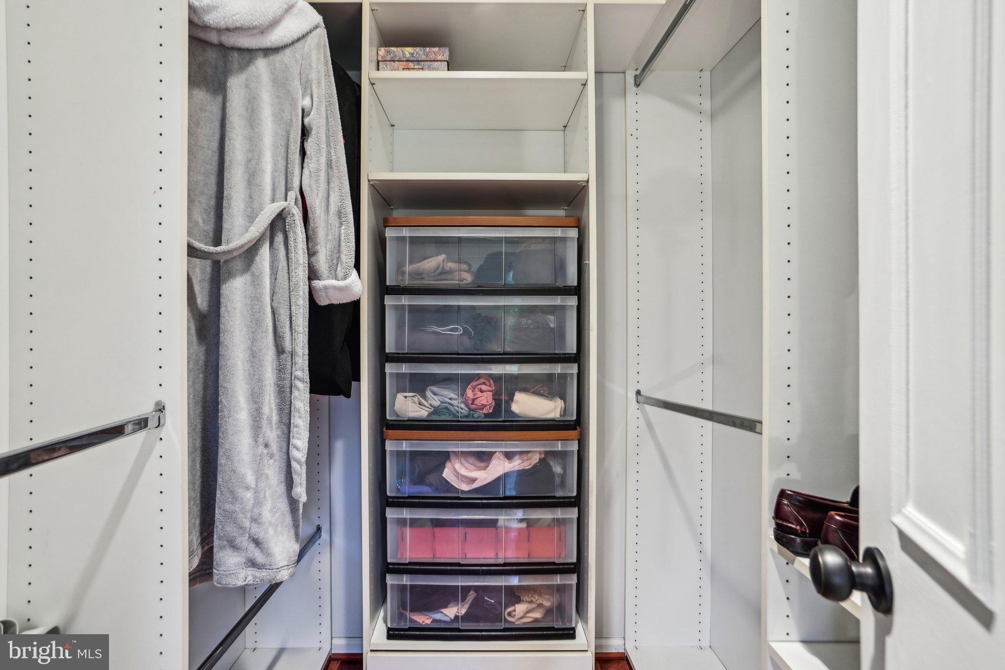 COUNCIL SQUARE - Residential