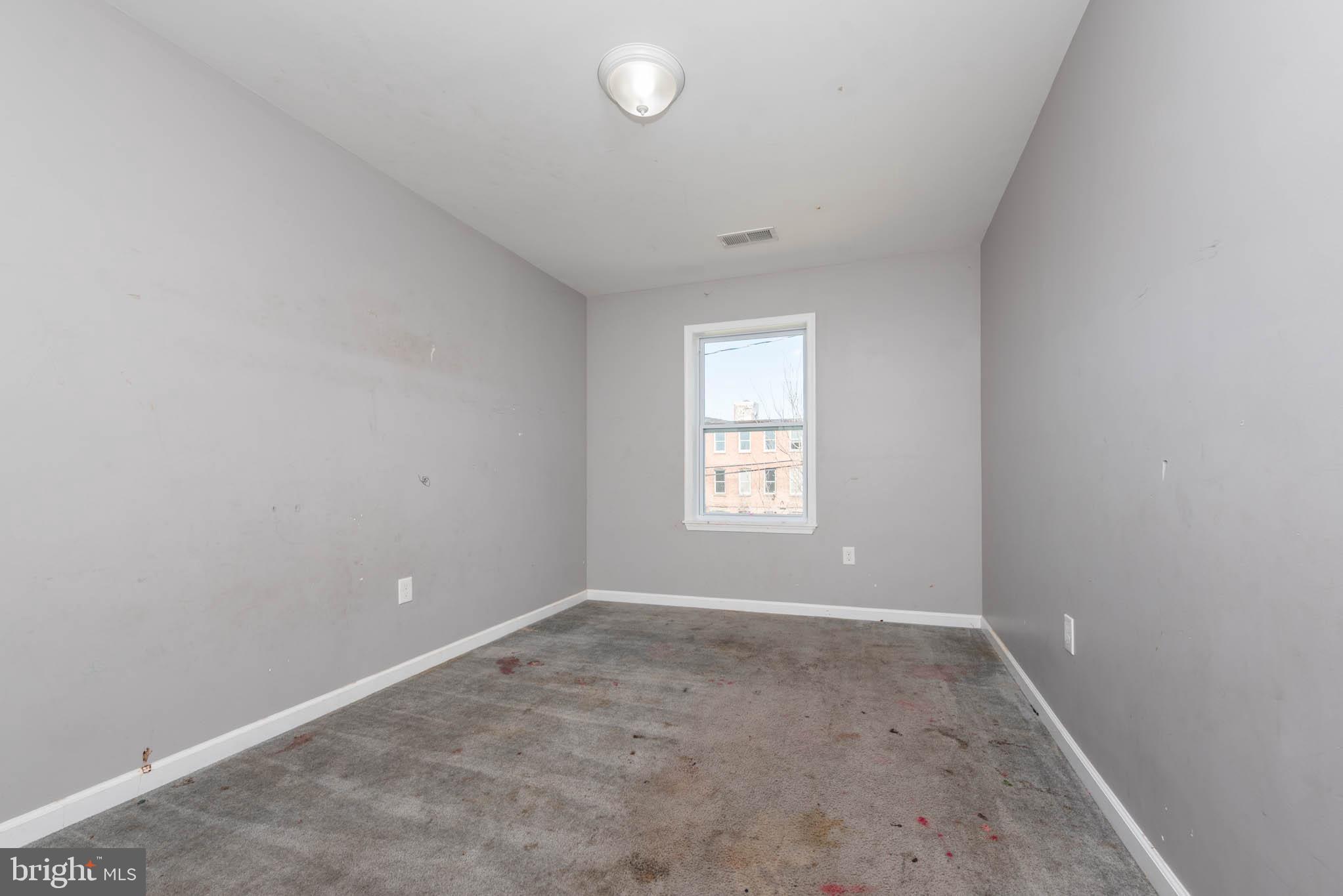 BROADWAY EAST - Residential