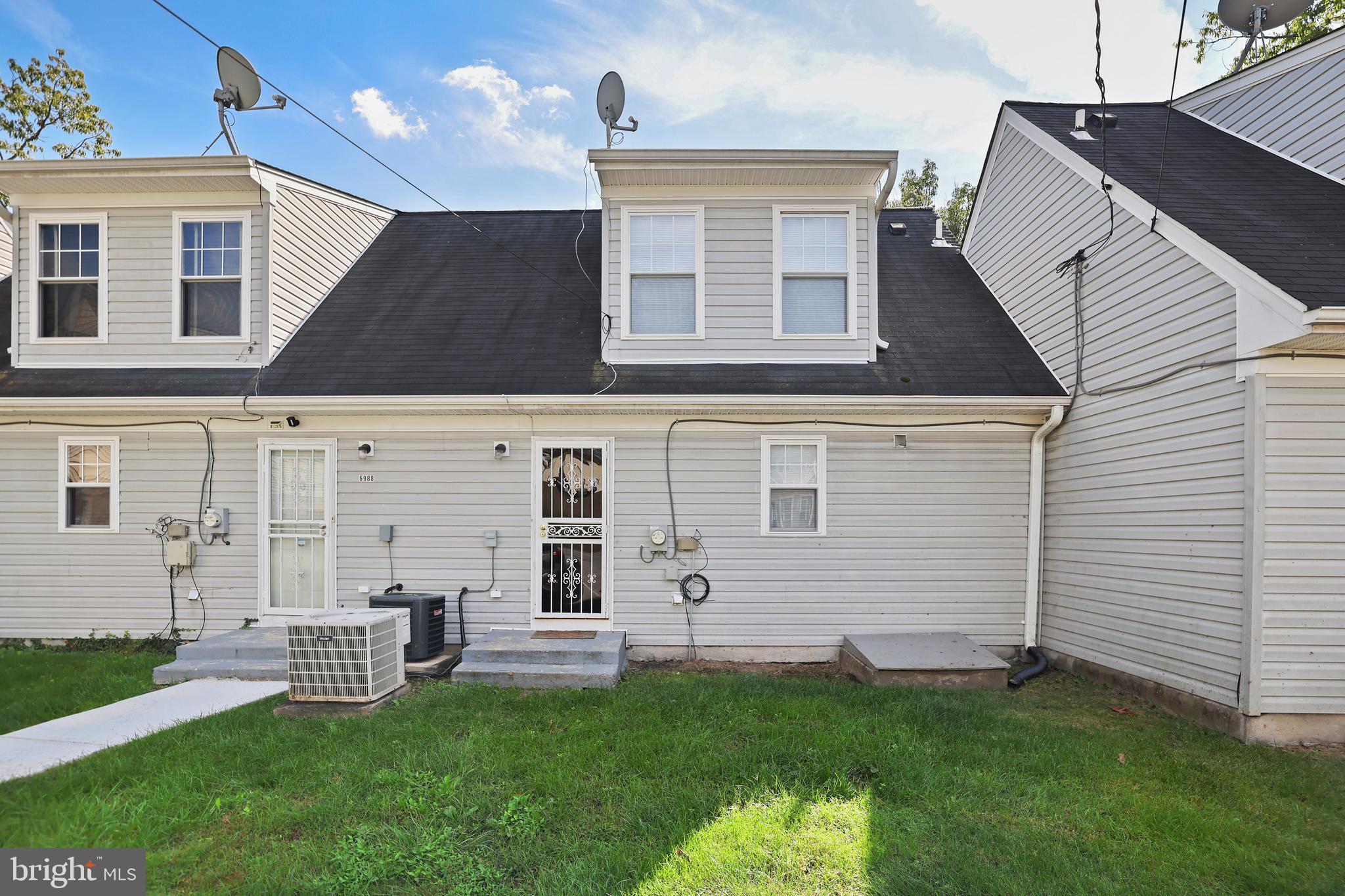 HIGHLAND AT LANDOVER STATION - Residential