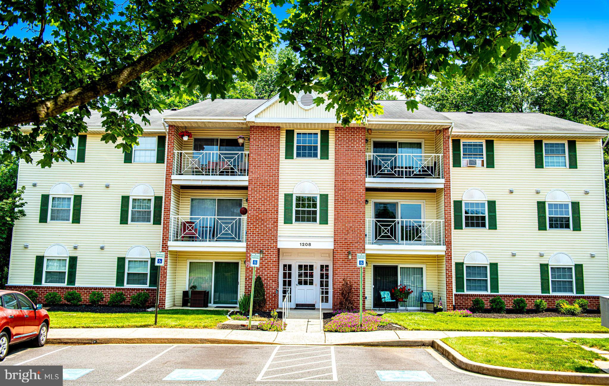 1208 MIST WOOD COURT 204