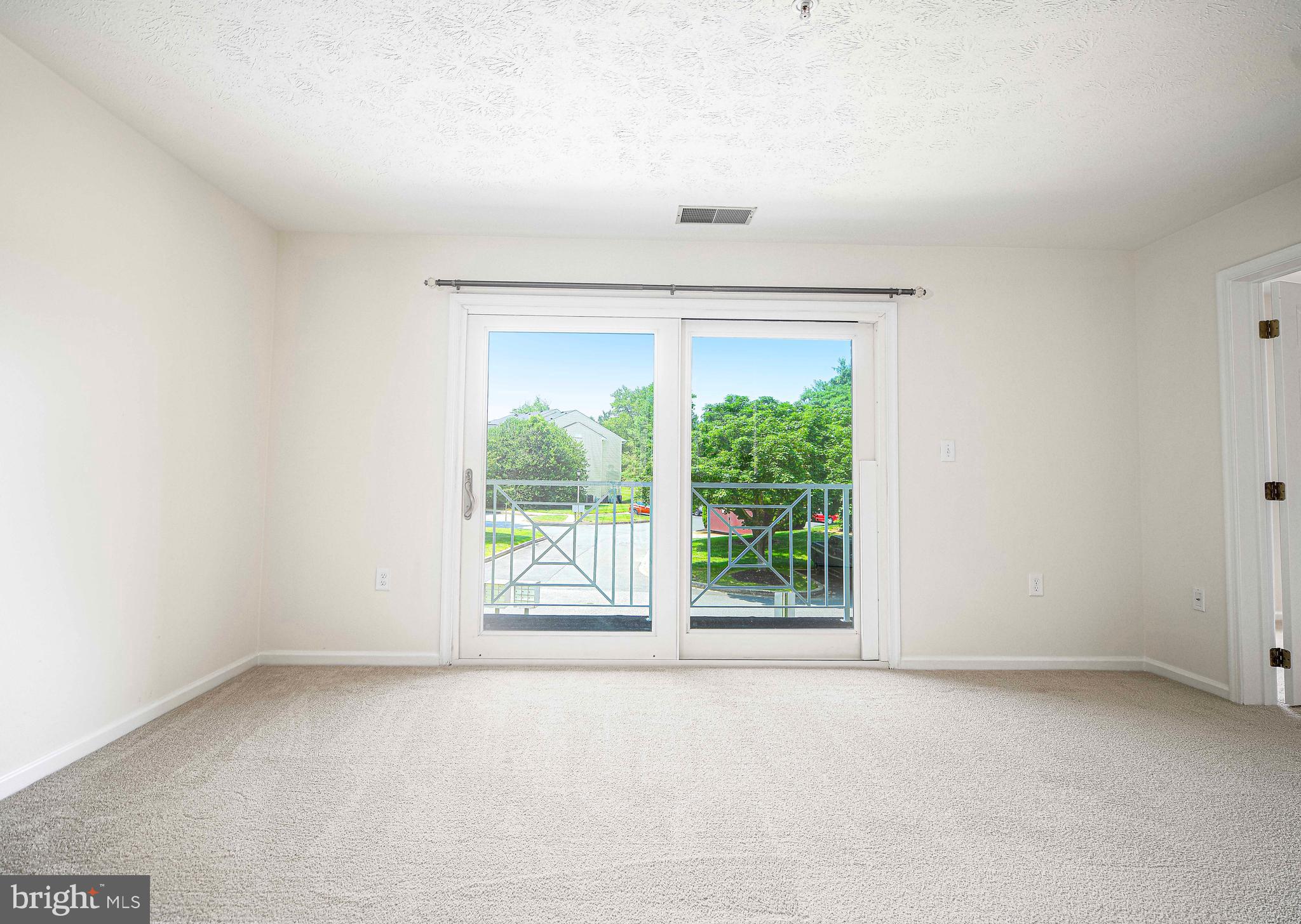 RIVERSIDE - Residential