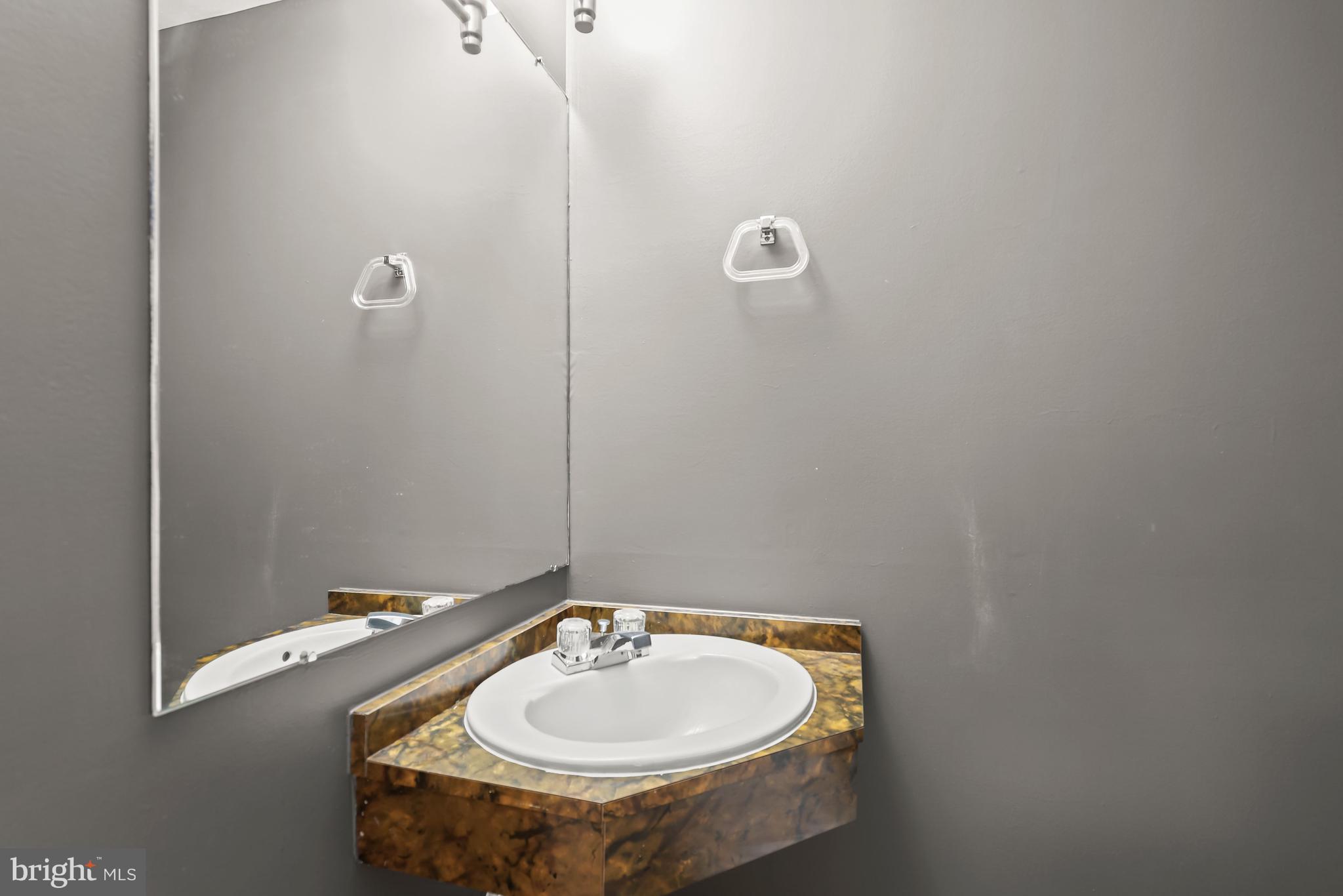 GREENBERRY WOODS - Residential