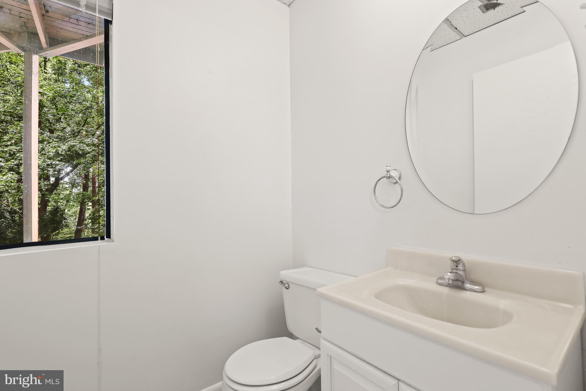 GREENBERRY WOODS - Residential