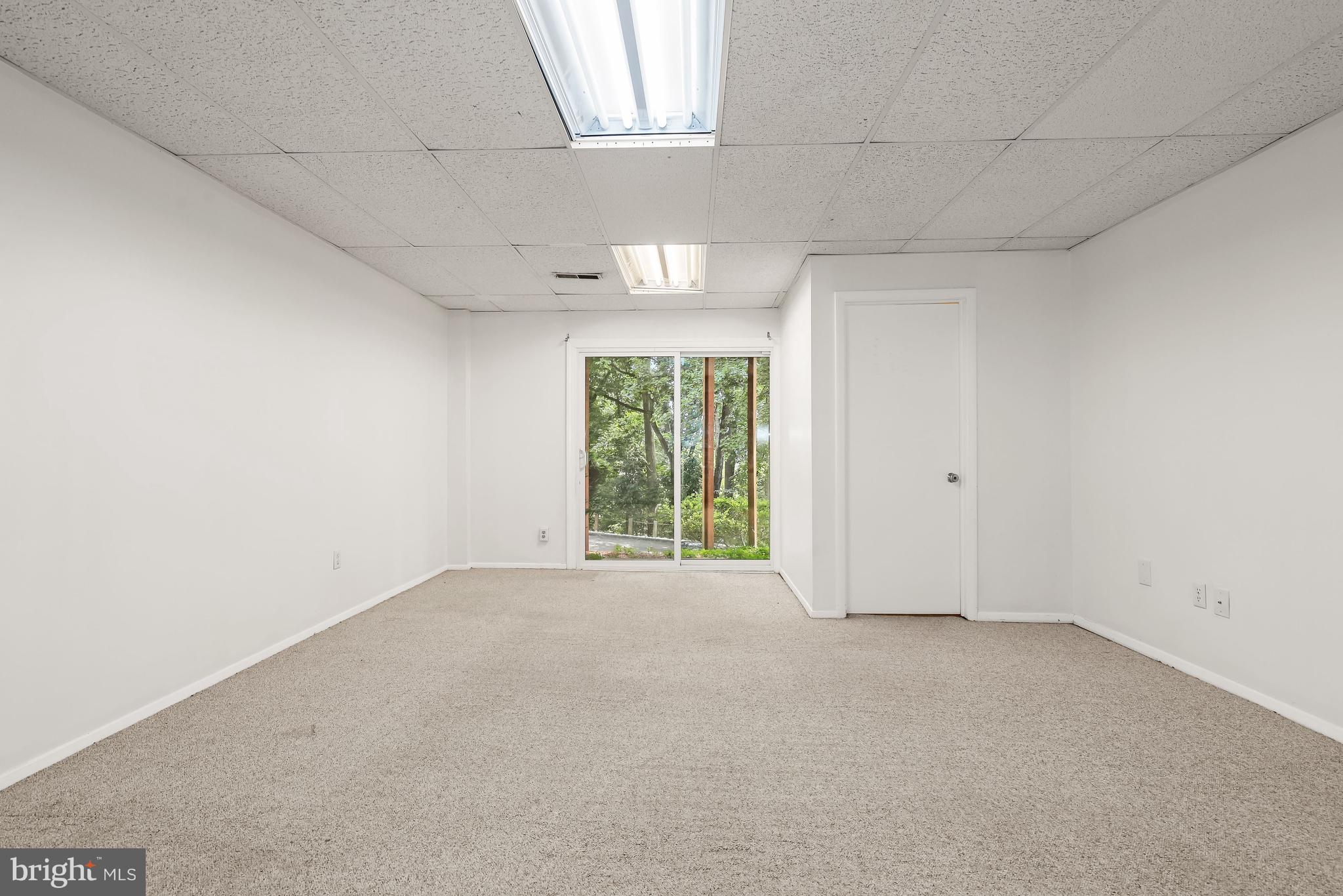 GREENBERRY WOODS - Residential