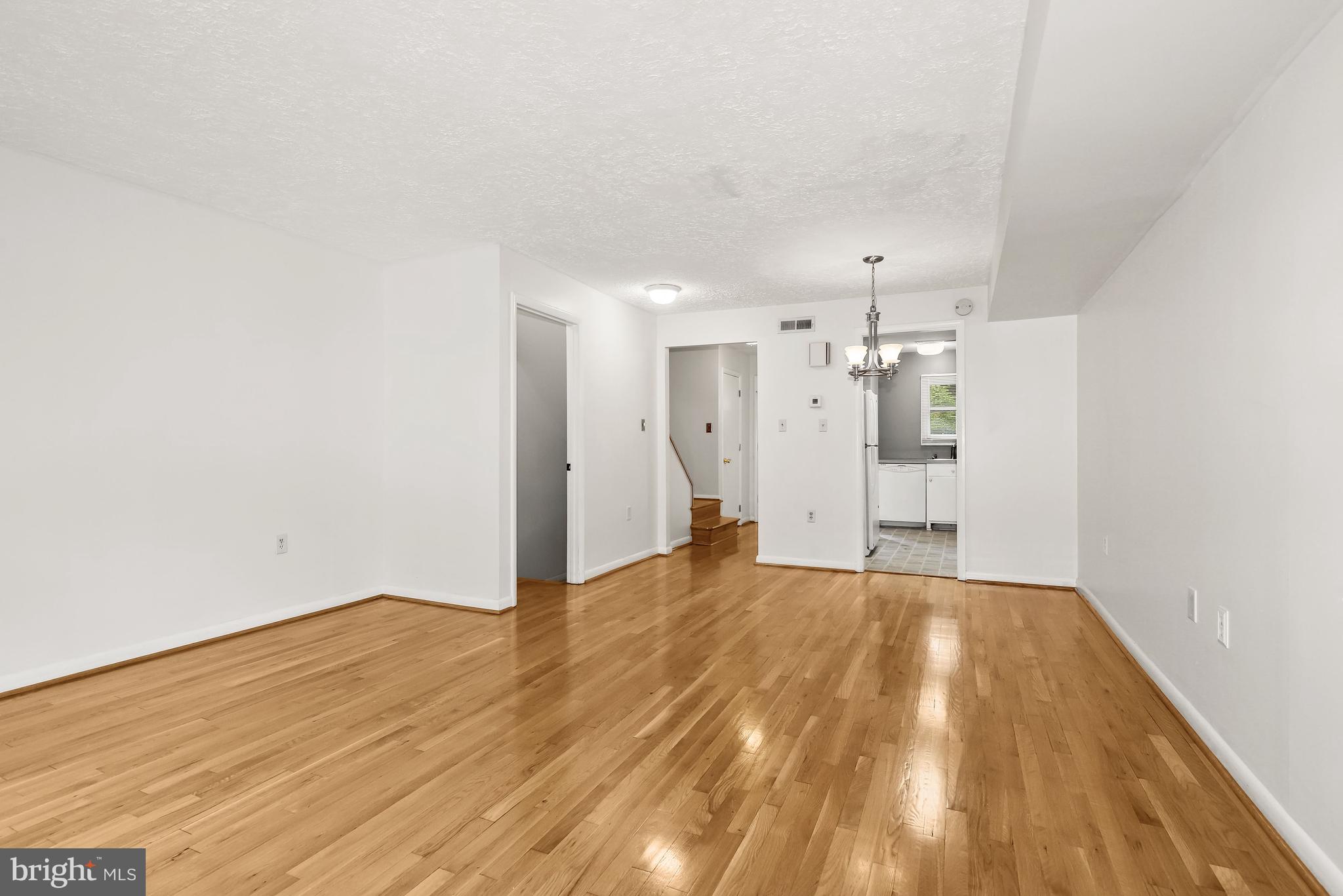 GREENBERRY WOODS - Residential