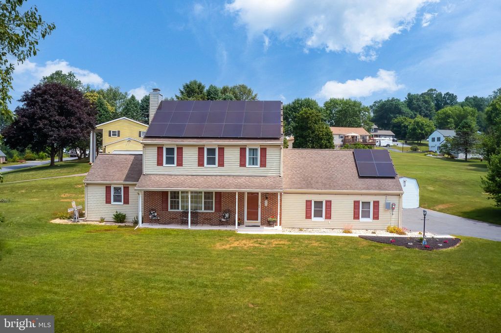 Photo of 6 SPRINGSIDE DR, QUARRYVILLE, PA 17566 (MLS # PALA2037522)
