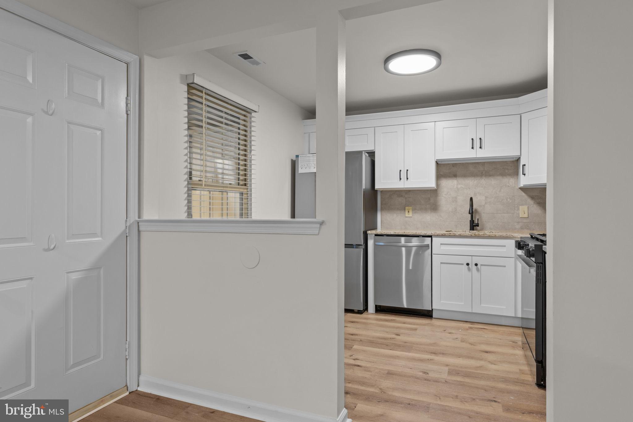 MAKEFIELD GLEN - Residential