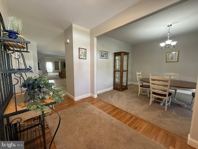 2 GREYSTONE LANE
