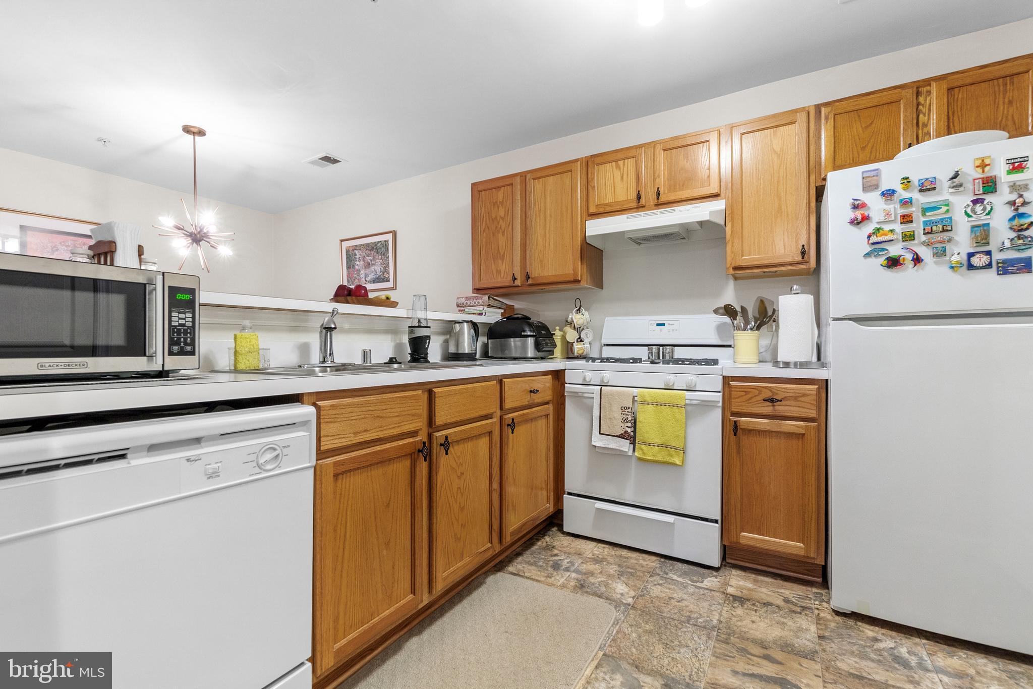 GREENBELT LAKE VILLAGE - Residential