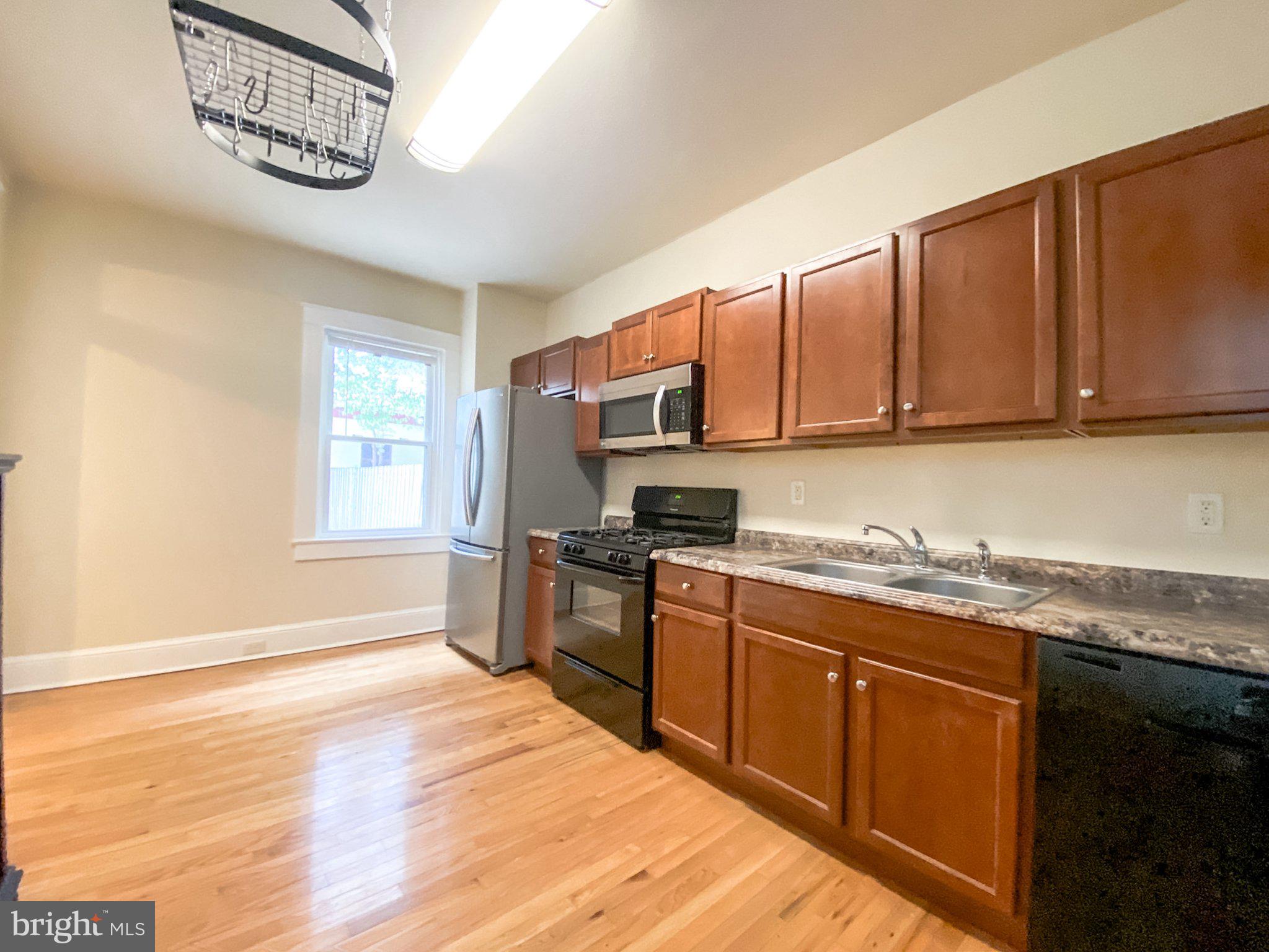 227 E WALNUT STREET