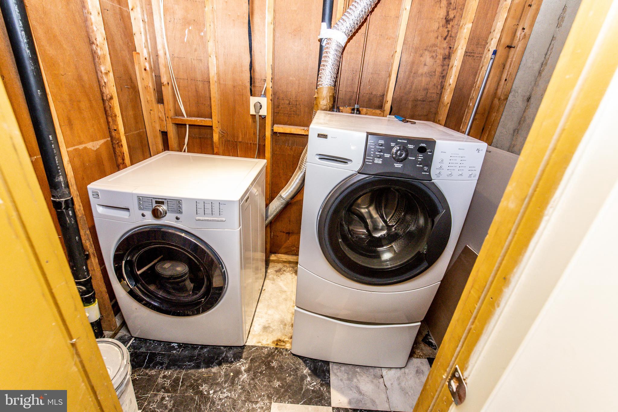 WOODSTREAM VILLAGE PLAT - Residential