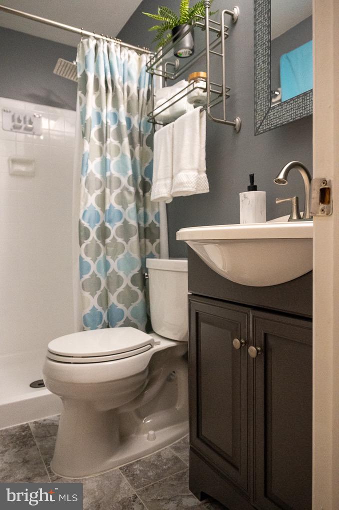 HIDDENBROOK - Residential