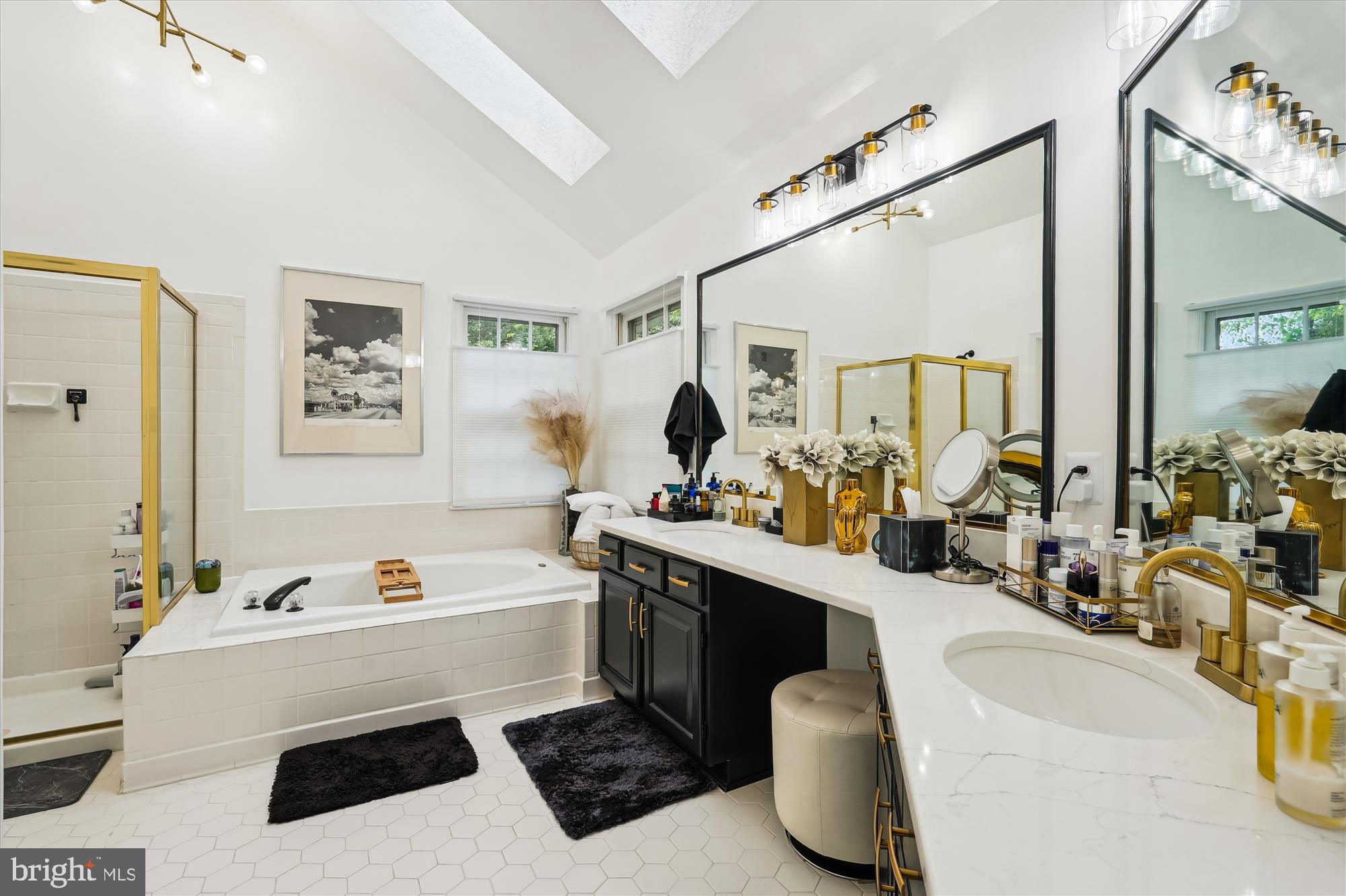 HALLOWELL - Residential