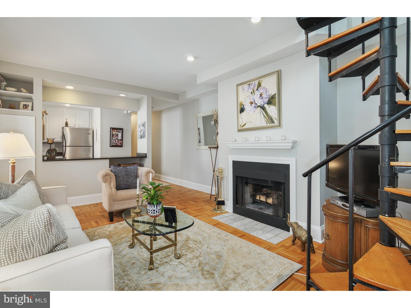 ART MUSEUM AREA - Residential