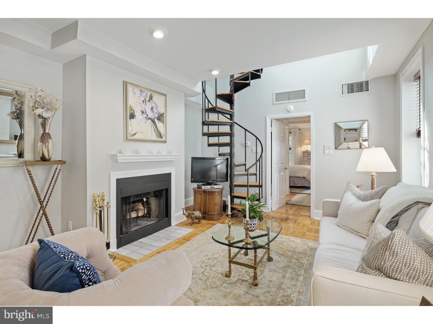 ART MUSEUM AREA - Residential