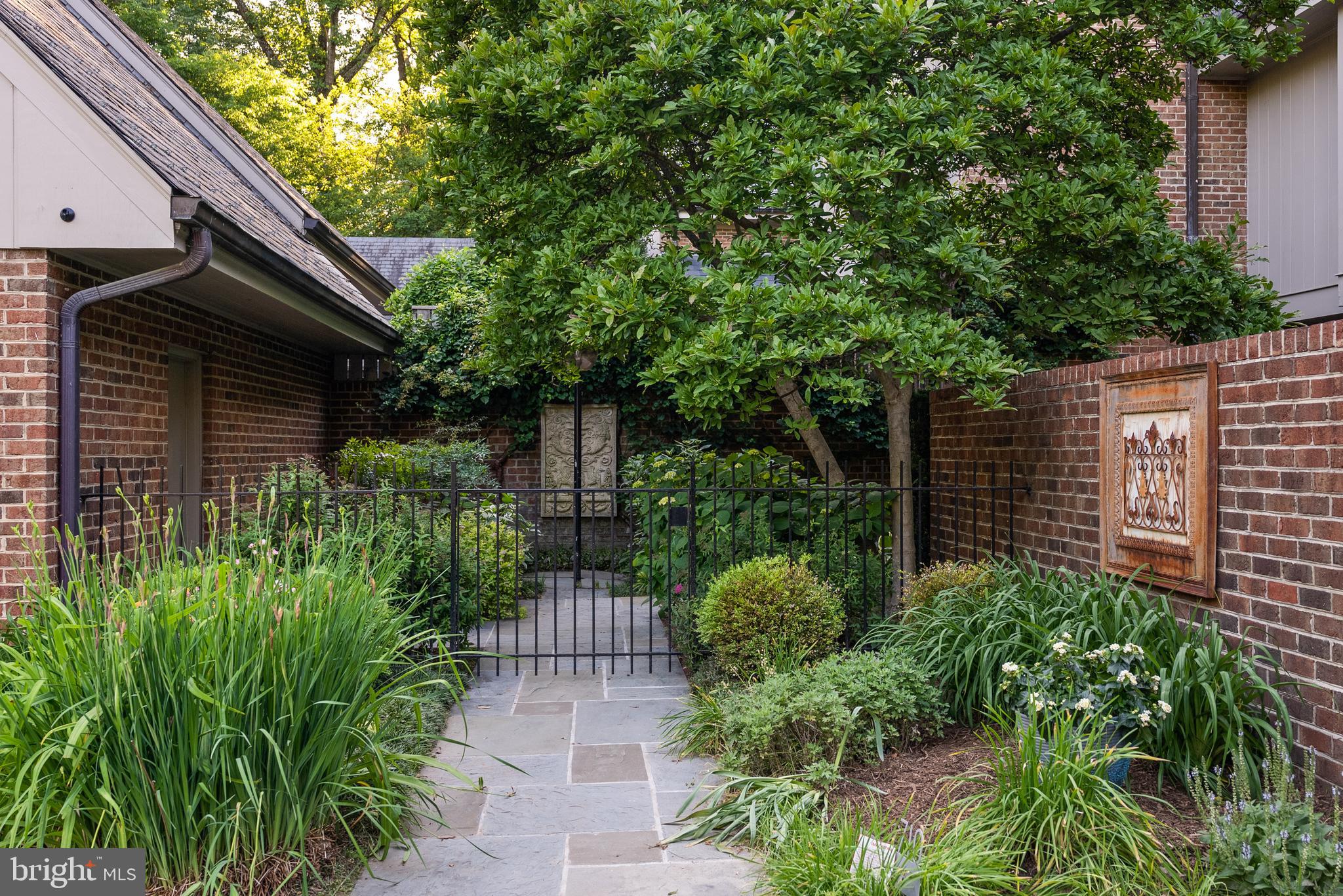 710 BELGROVE ROAD