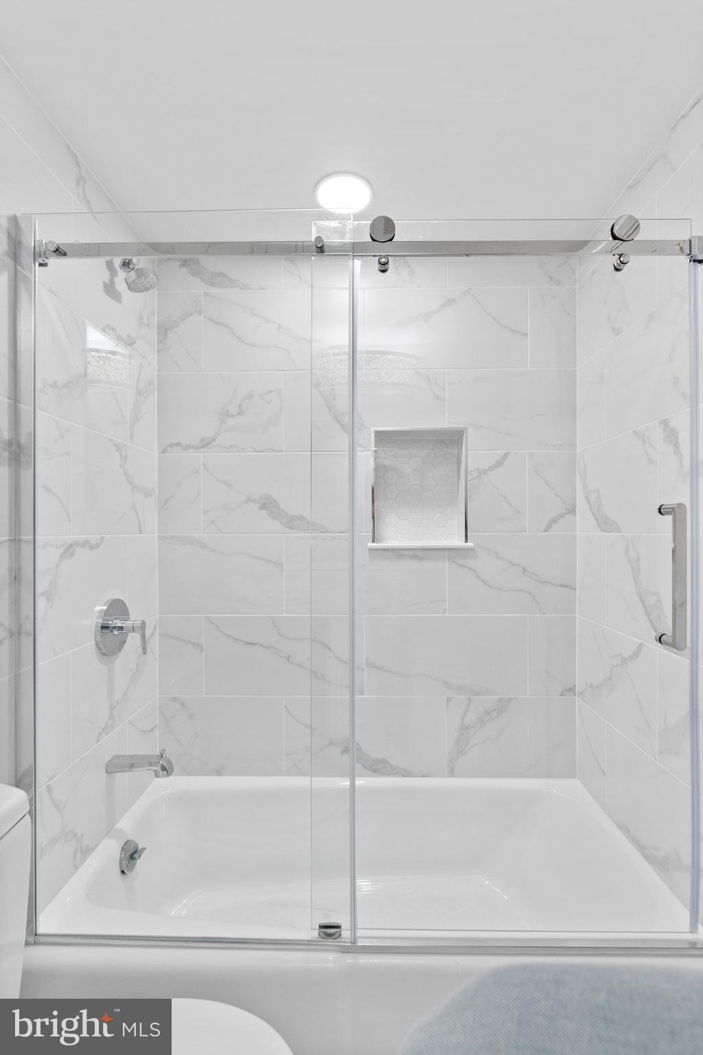 MERRYWOOD ON THE POTOMAC - Residential