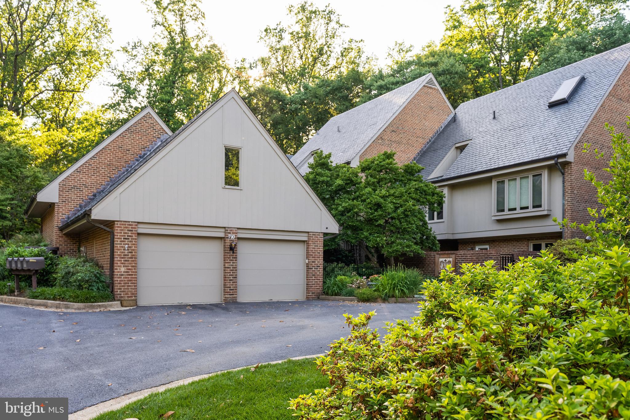 MERRYWOOD ON THE POTOMAC - Residential