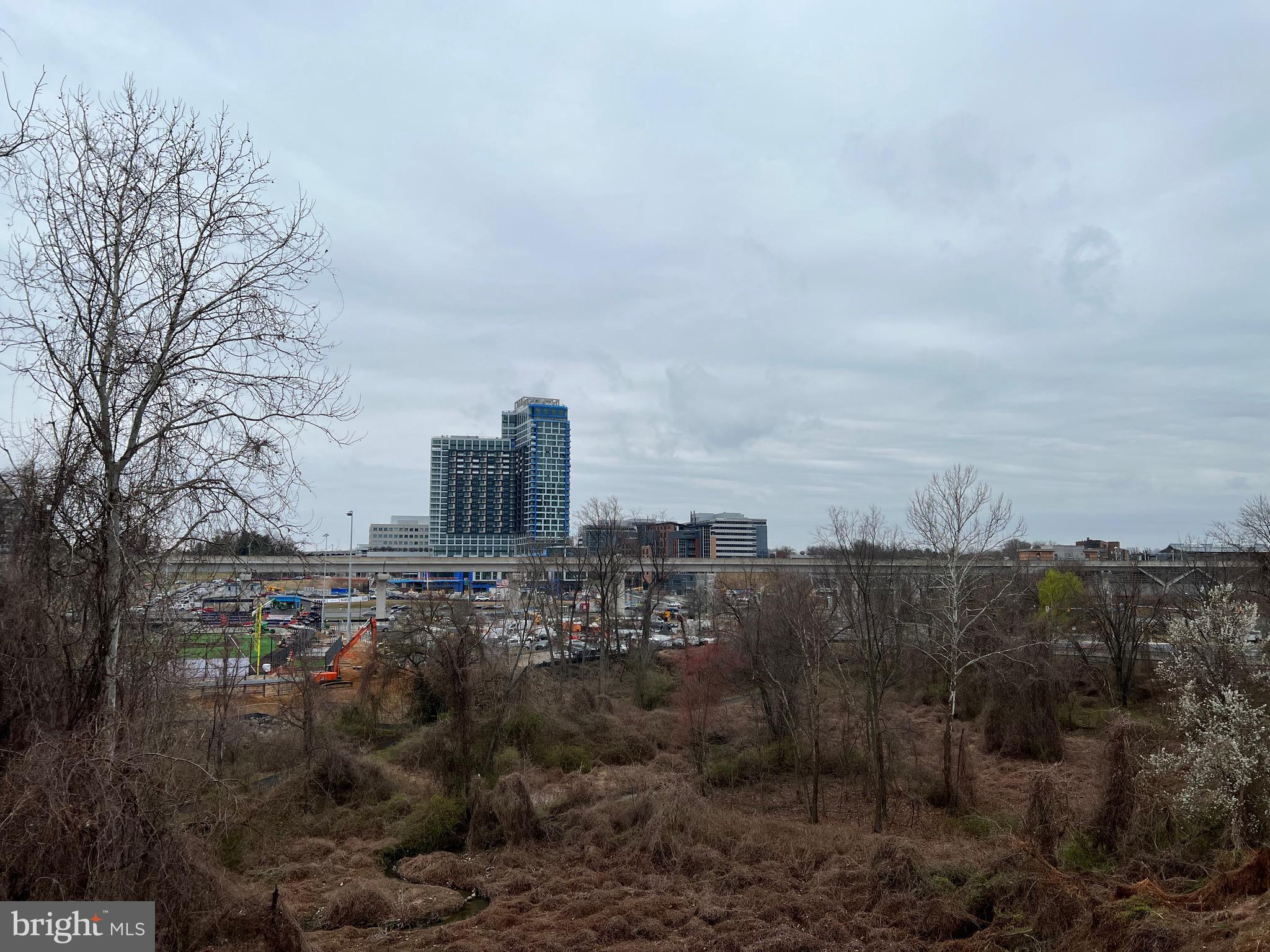 GATES OF MCLEAN - Residential Lease