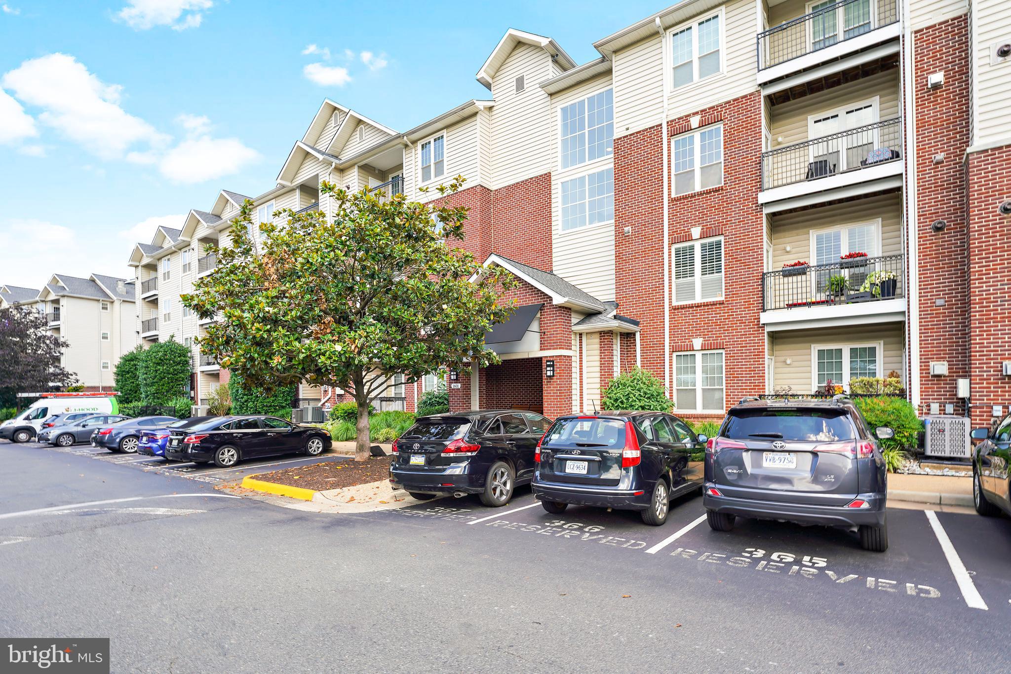 GATES OF MCLEAN - Residential Lease