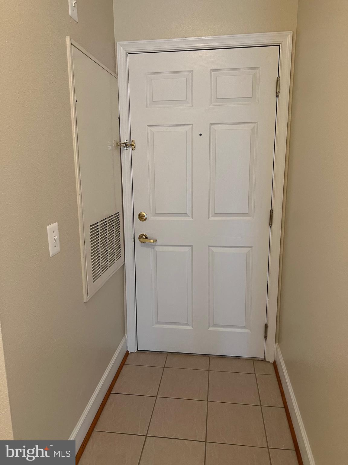 GATES OF MCLEAN - Residential Lease