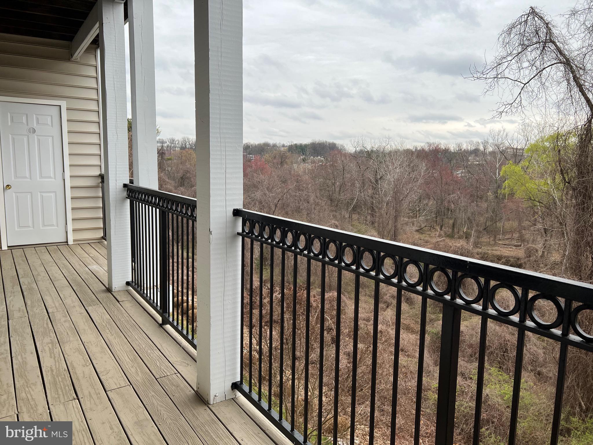 GATES OF MCLEAN - Residential Lease