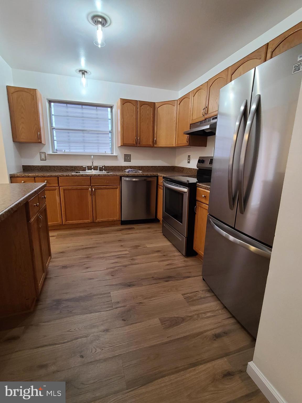 LAKE VILLAGE MANOR - Residential