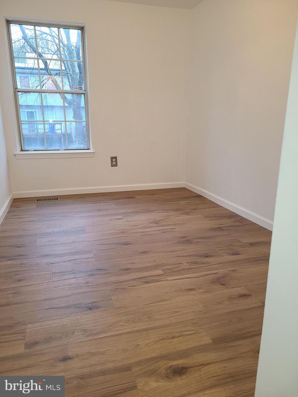 LAKE VILLAGE MANOR - Residential