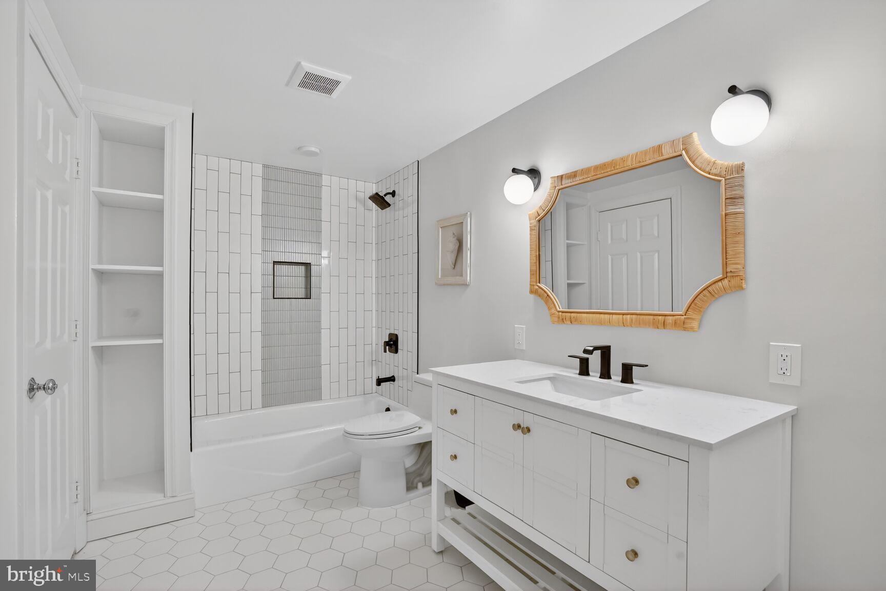 BERKLEY - Residential