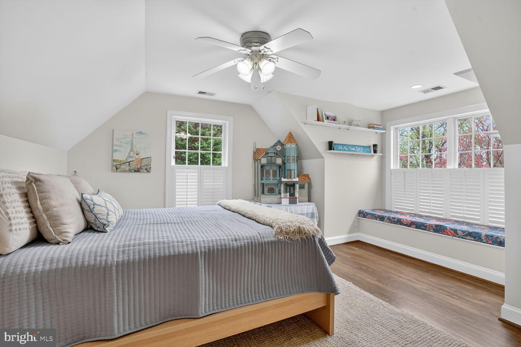 BERKLEY - Residential