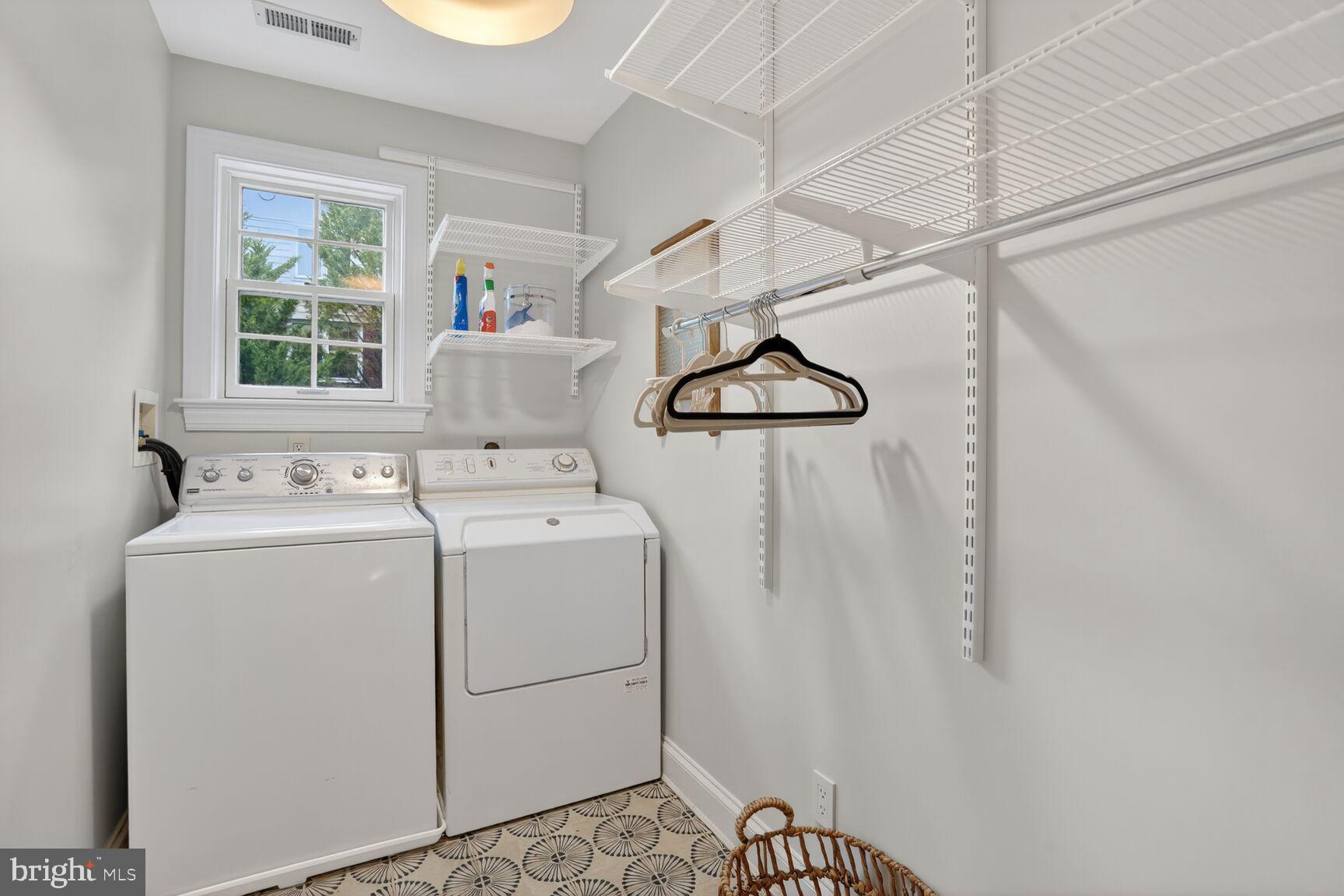 BERKLEY - Residential