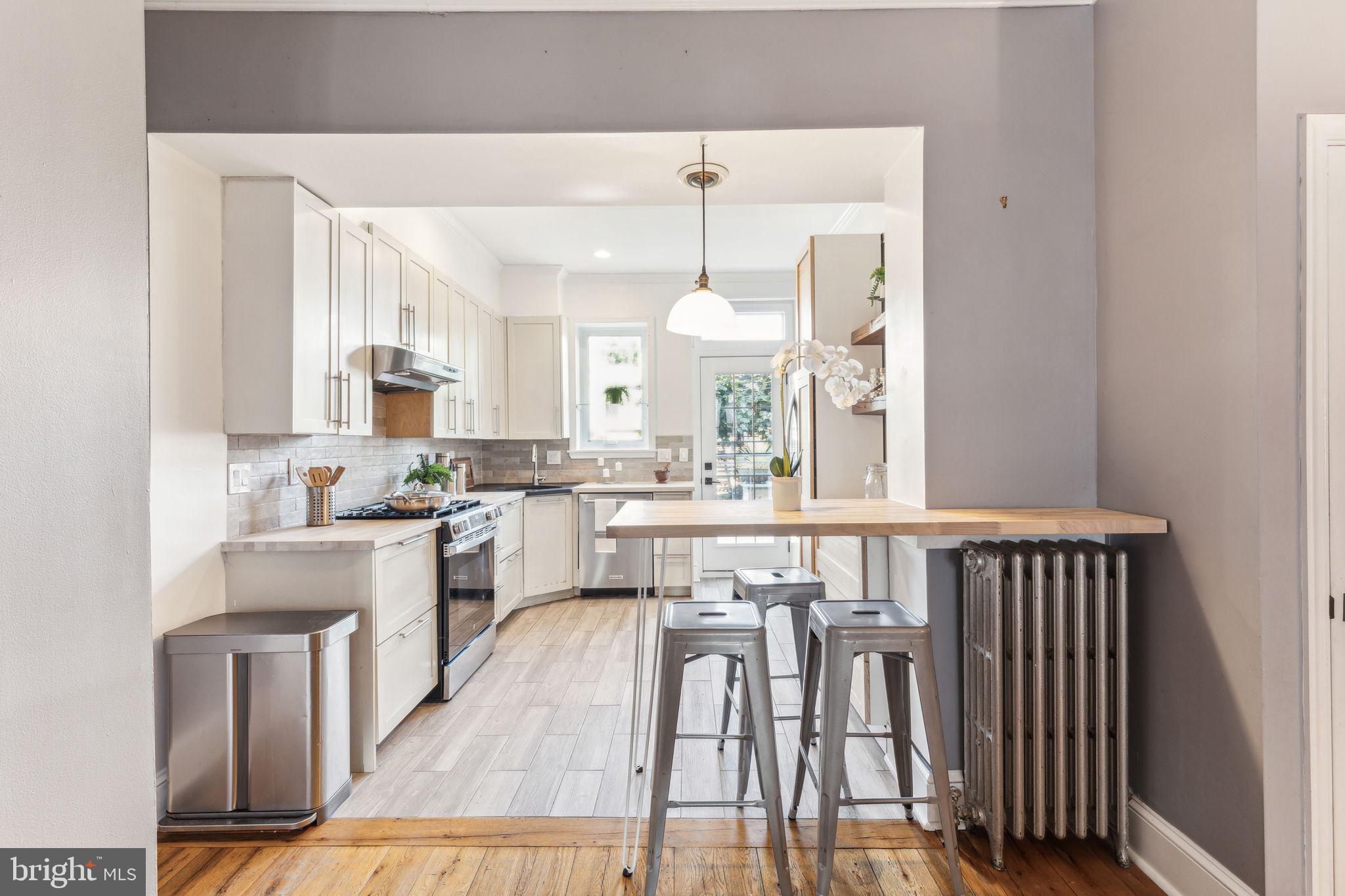 EAST FALLS - Residential